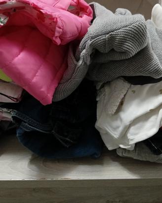 lotto vestiti bimba 3/6 mesi.