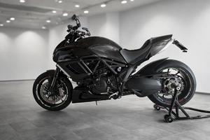 Ducati Diavel Carbon ABS anno 2011