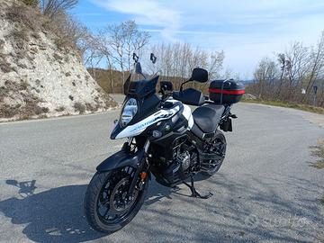 Suzuki V strom 650se  anno 2024
