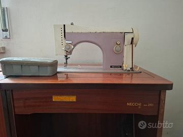 Macchina da cucire anni '60