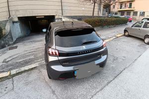 Peugeot 208 gt anno 2021