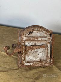 Antica Porta forno a legna, porta forno in Ferro.