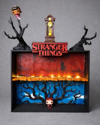 Diorama Espositore  Stranger things in 3D con LED 