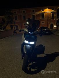 Sh 125 2025 grigio finanza
