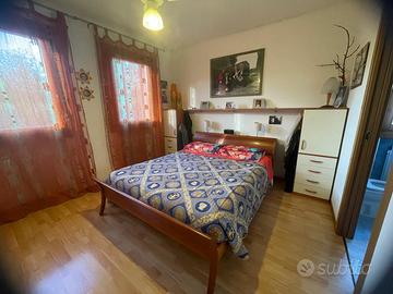 camera completa di letto senza materasso + armadio