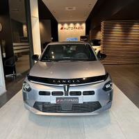 Lancia Ypsilon Hybrid e-DCT