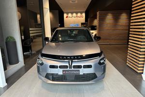 Lancia Ypsilon Hybrid e-DCT