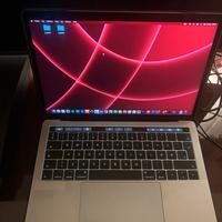 Macbook Pro 13’ con touch bar— 16GB RAM / 512SSD