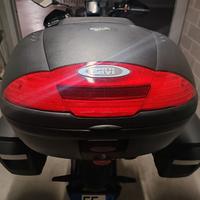 Bauletto Givi doppio casco 