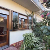 VILLA A SCHIERA IN CONTESTO TRANQUILLO