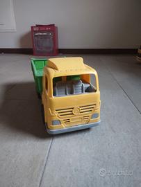 camion giocattolo 