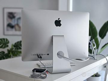 Apple iMac 21.5" + Tastiera + Mouse Apple + SSD 2