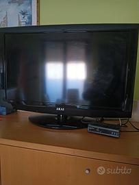 TV AKAI 32"