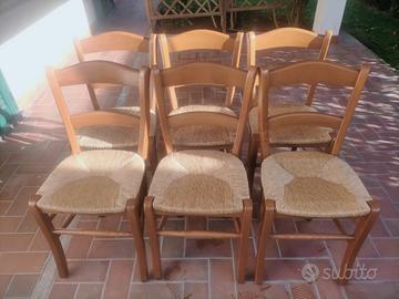 N. 6 sedie in legno