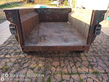 Rimorchio militare Jeep willys da restautare