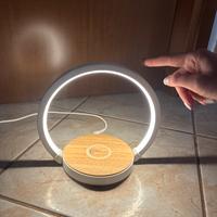 Basetta ricarica wireless con Lampada led