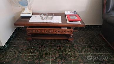 Tavolino con cassetto