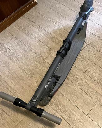 Monopattino elettrico Ninebot ES2
