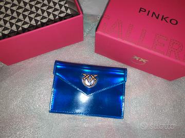 Portacarte Pinko
Portafogli-card holder in pelle