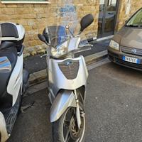 Kymco People S 200