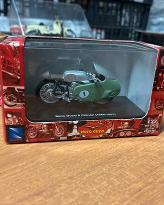 Modellino Moto Guzzi 8 Cilindri 1955-1957
