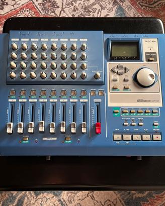 Registratore multitraccia Tascam dp-01