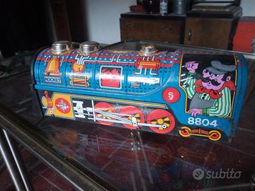 Vari mobili e oggetti da cantina