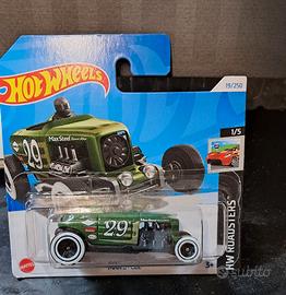 Hot Wheels Max Steel verde