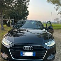 AUDI A4 5ª serie - 2020