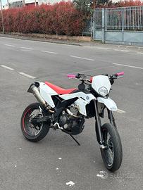 Motard Mondial fm 125