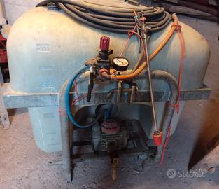 Set attrezzi da lavoro campi