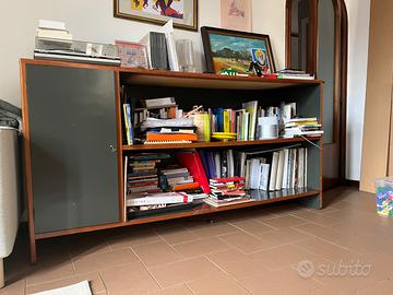 Mobili da ufficio vintage anni ’70 in legno