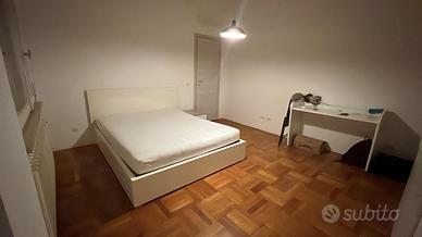 Camera disponibile in via Valdrighi