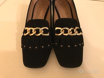 Scarpe donna pelle scamosciata nera con fibbia