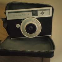 Macchina fotografica vintage con custodia original