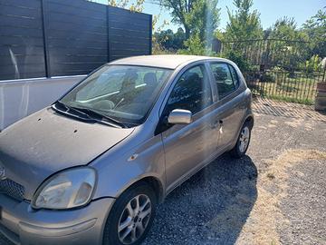 Toyota Yaris 2004