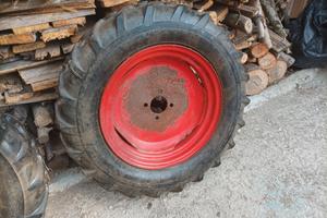 ruote complete di cerchio r15