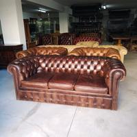 Divani e poltrone chesterfield inglesi originali 