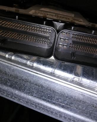 Centralina motore BMW 120 E87 1995cc diesel 2008