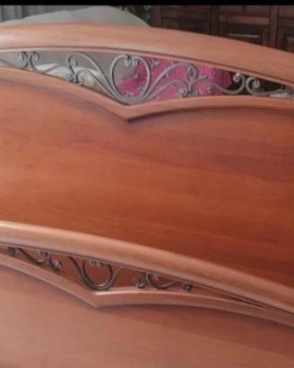 Testata letto matrimoniale