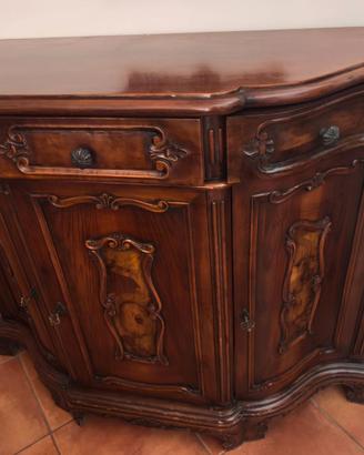 Credenza con specchio sagomato