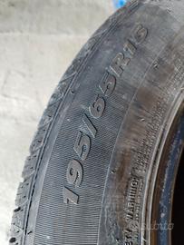 Gomme 195/65/15 meno di 1000km
