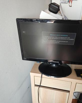 Televisore Samsung

T22B300EW