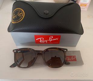 Ray Ban