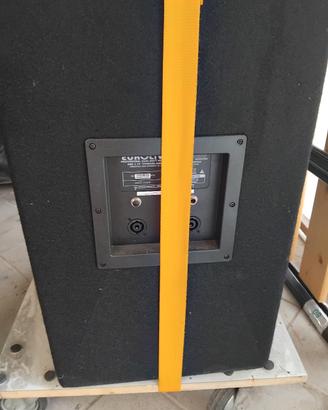 cassa beringher  doppio woofer  da 15 