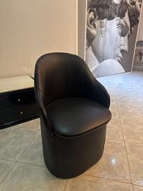 Poltrona design (cm.80x45 simil pelle)