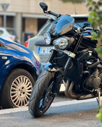 Triumph street triple 765 S con componenti R/RS