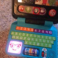 Computer gioco parlante lettere e numeri