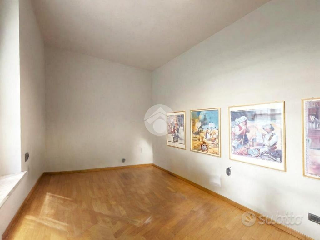 Apartment in Ivrea, Monte Navale, Borghetto - Altro