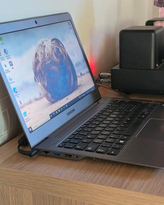 Samsung Ultrabook 13,3 / i7 / 8GB RAM / SSD 480GB